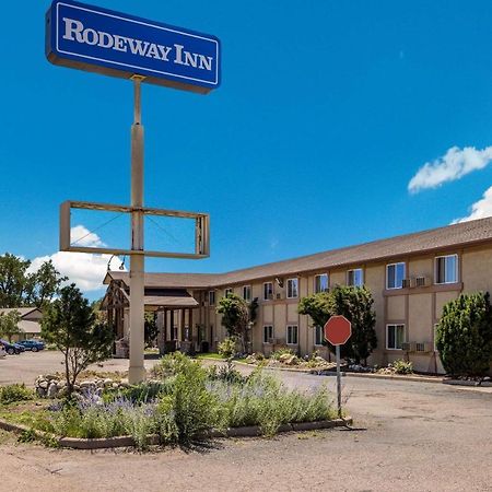 Rodeway Inn Colorado Springs Bagian luar foto