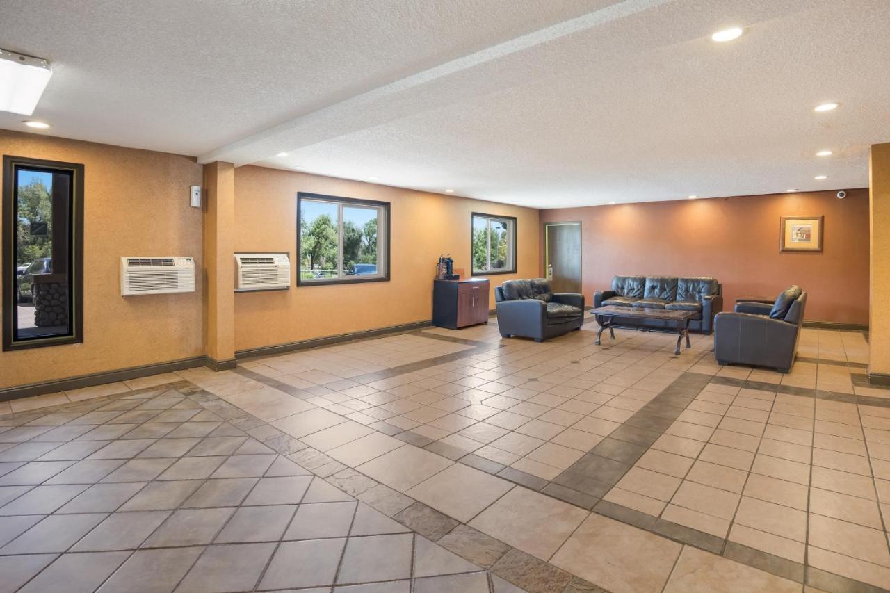 Rodeway Inn Colorado Springs Bagian luar foto